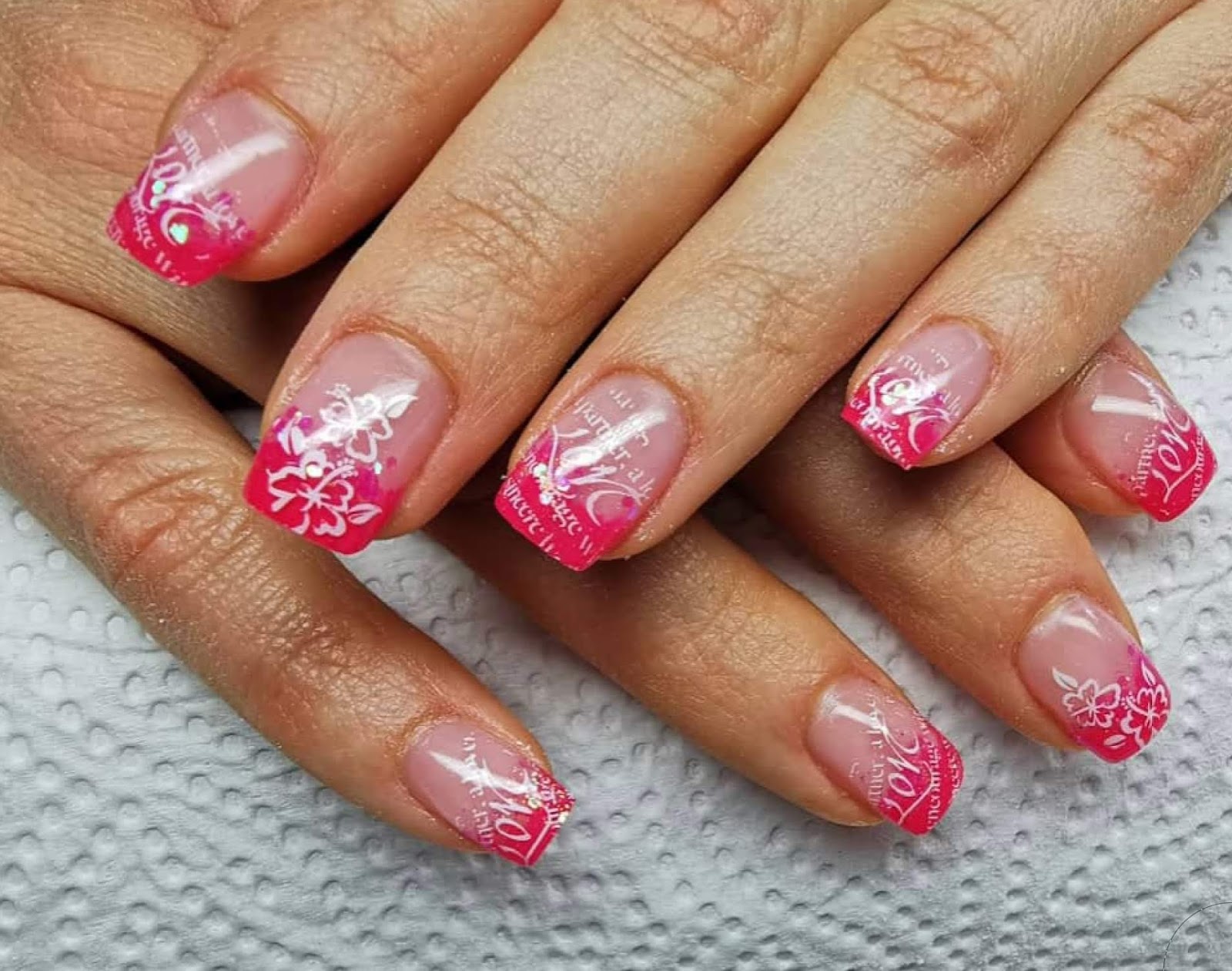 ALOHA nails & beauty – Detailaufnahme Nageldesign
